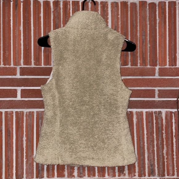 Patagonia women’s Los Gatos Vest Size Small - Picture 8 of 9